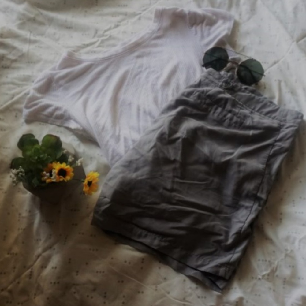 loose flow like grey shorts forever 21 size medium
